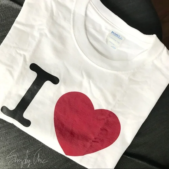LAST 1  - I ❤️ NY T-shirt 💯 cotton NWOT - Picture 2 of 4